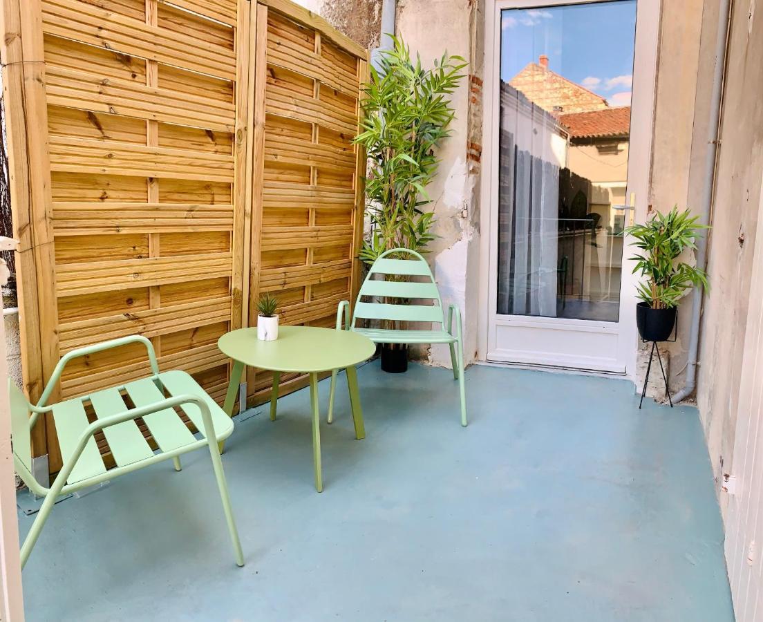 Le Dumon 2 - T2 Avec Garage - Terrasse - Wifi - Gare A 200M Apartment Agen Exterior foto